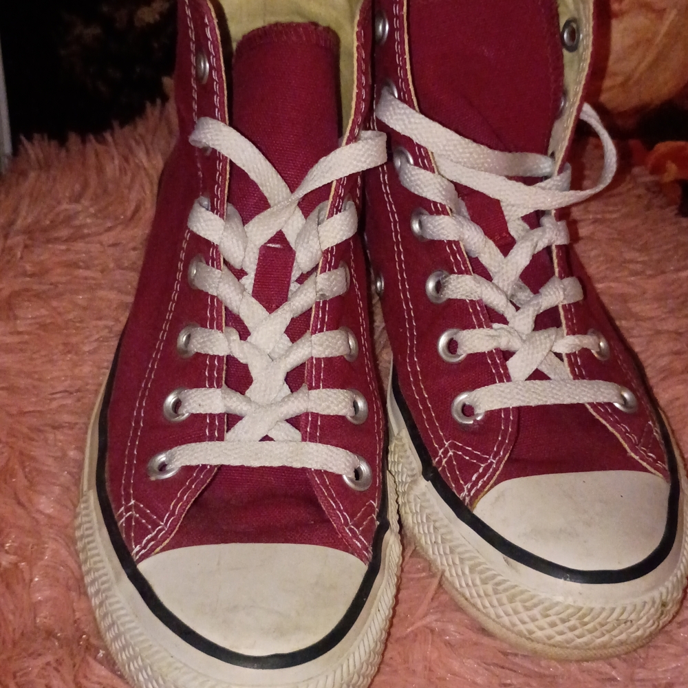 Converse All Stars Burgundy High-Tops Women's 6